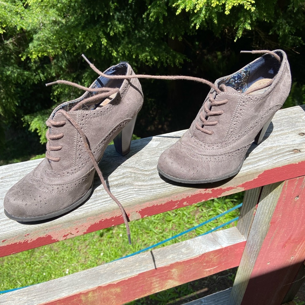 Cute work shoes